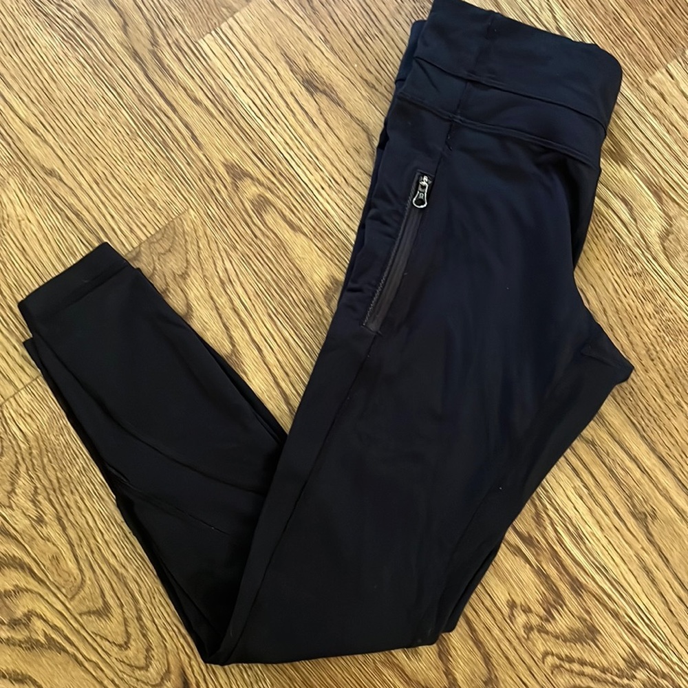 Lulu lemon leggings with mesh cutouts